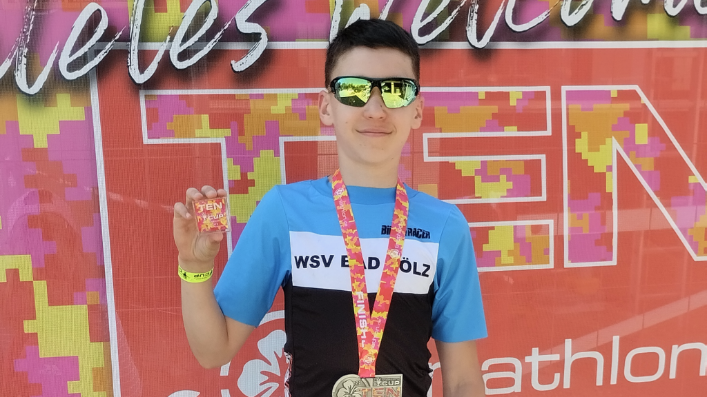 Triathlon in Oberschleißheim - Sebastian Jeremadse triumphiert